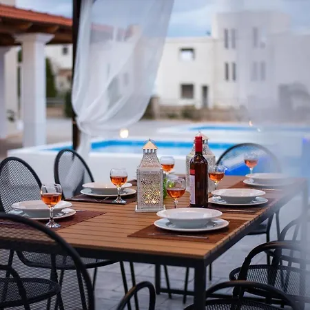 Villa Aileen